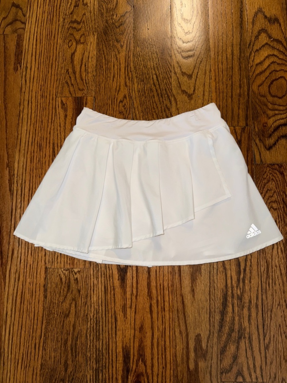 Adidas & Stella McCartney girls white flounce skort size medium (10/12) NWOT